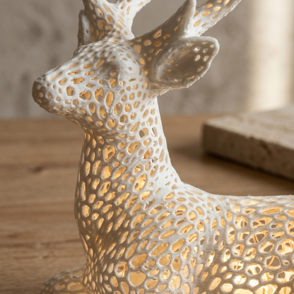 Voronoi Glow Deer
