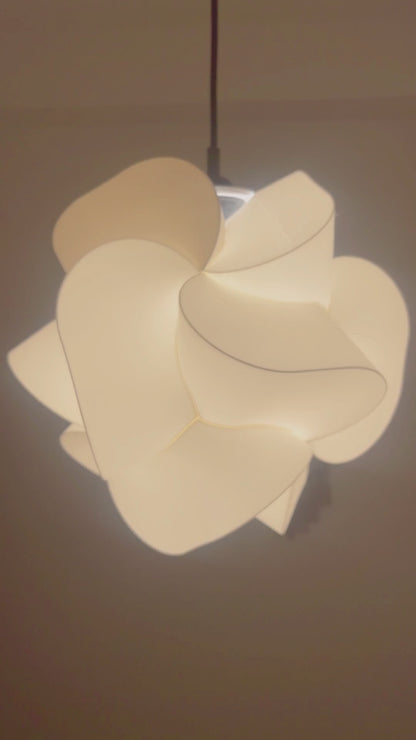 The Möbius Pendant